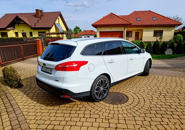 Ford Focus cena 39500 przebieg: 78500, rok produkcji 2016 z Nowe małe 254